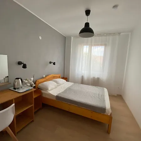 Проживание в семье Travellers Rest *