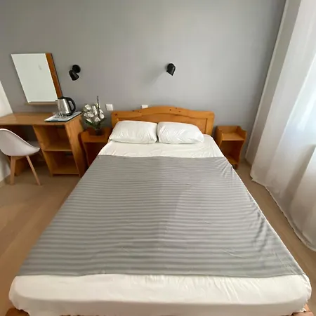 Gazde/Camere de închiriat Travellers Rest