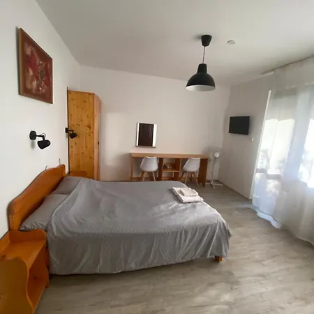 Travellers Rest * Бухарест