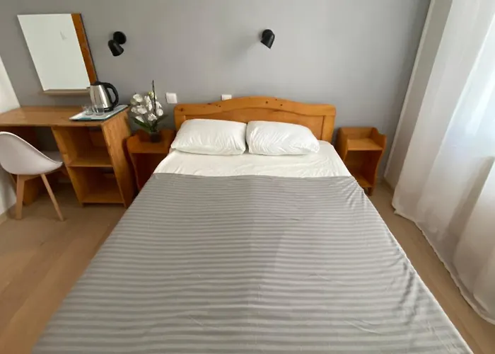 Проживання в сім'ї Travellers Rest