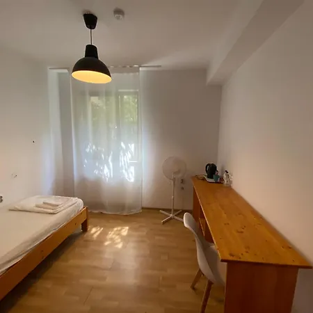 Travellers Rest * Βουκουρέστι