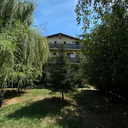 Travellers Rest בית אירוח