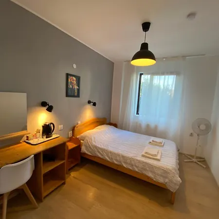 Travellers Rest * בוקרשט